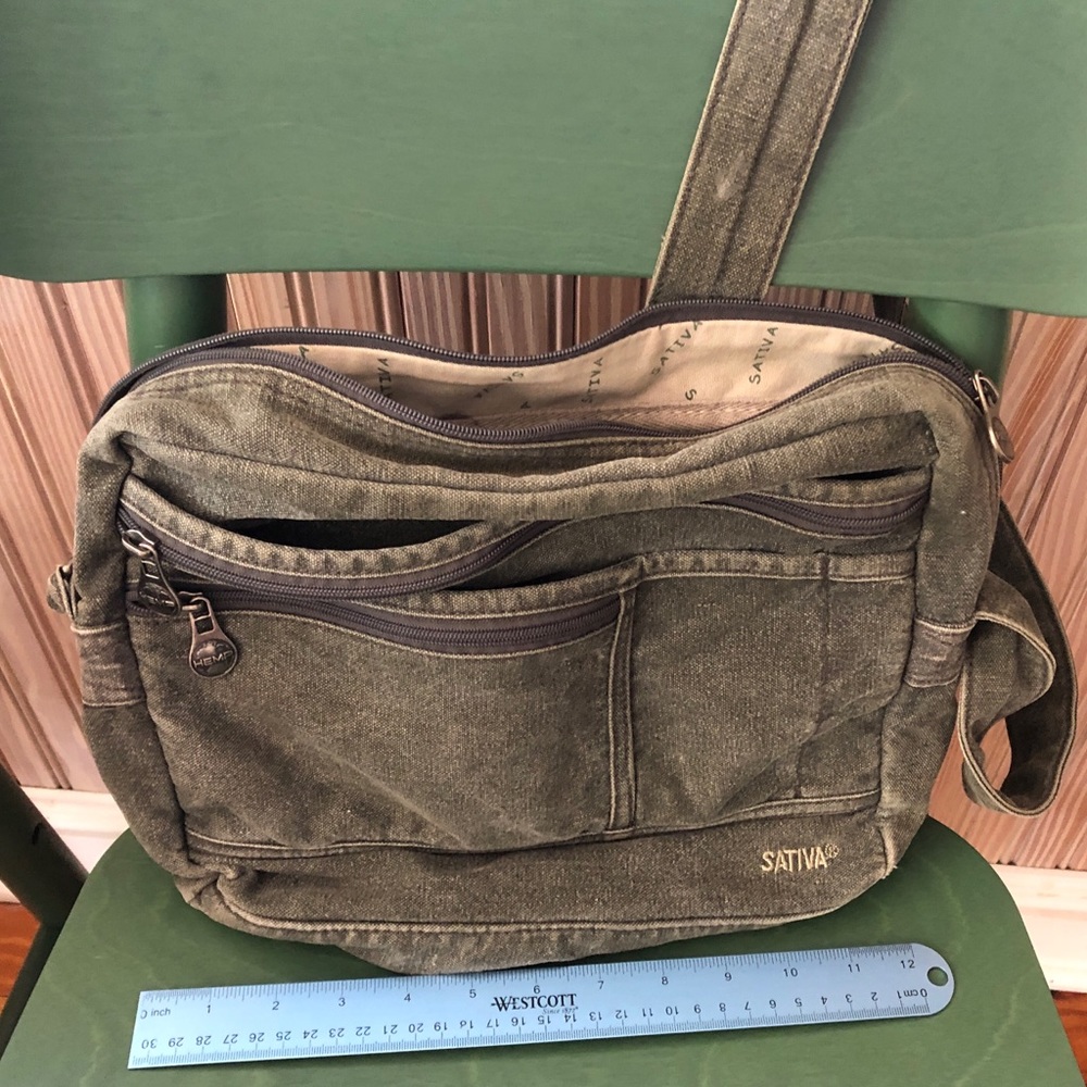 Sativa Hemp and Organic Cotton Small Messenger Bag